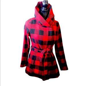 Buffalo Plaid Wrap Jack with Hood and Tie